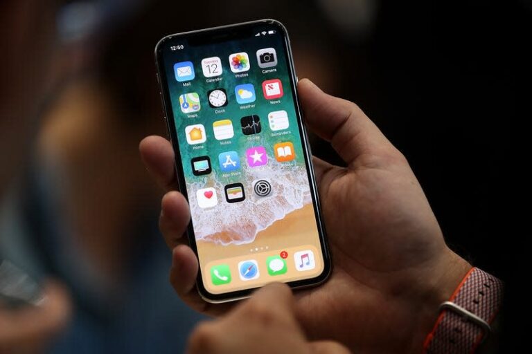 Inside the Silent War Between Your Phone’s Battery and Modern Apps